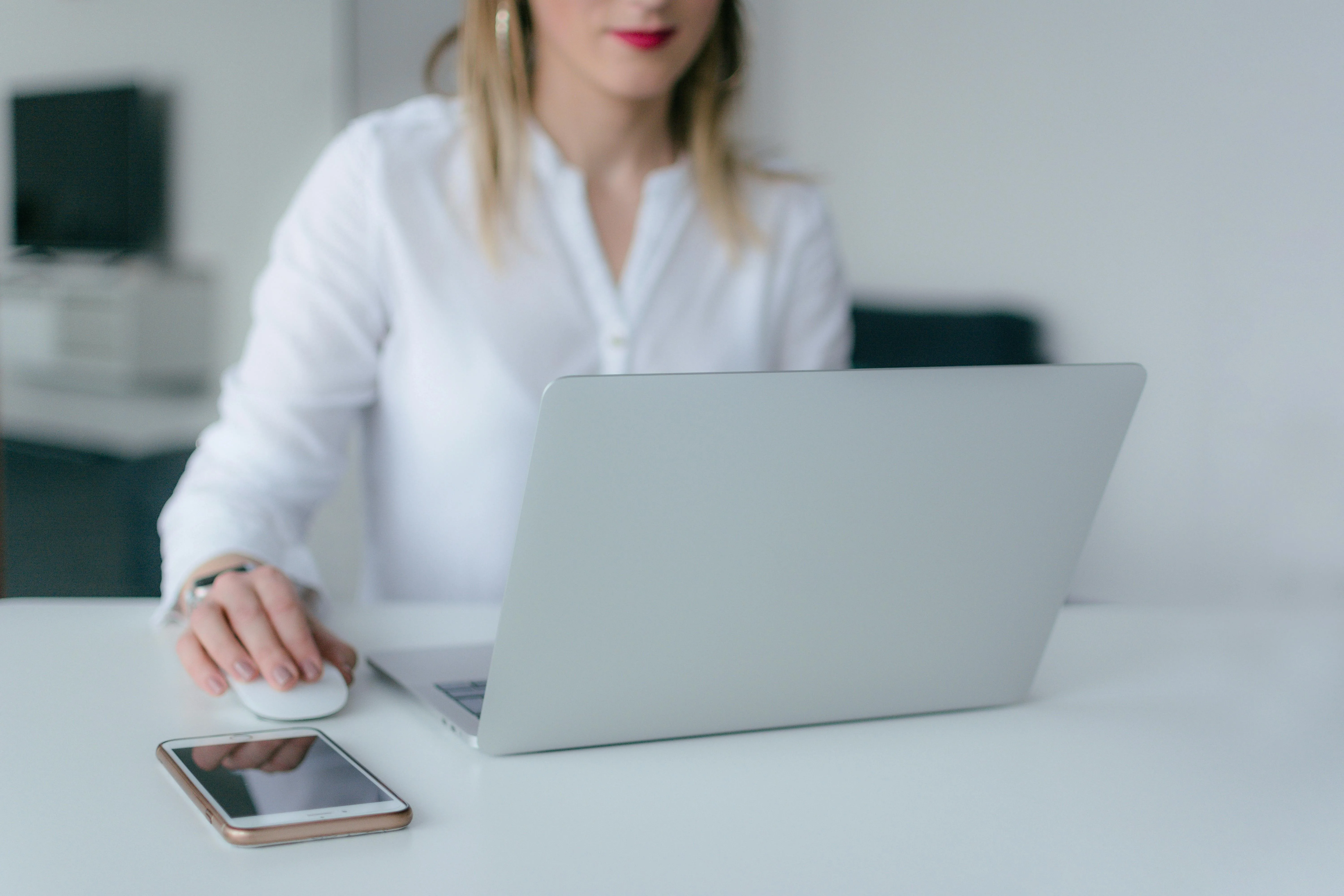 Fluents.ai | AI in After-Hours Insurance: Enhancing Service 24/7