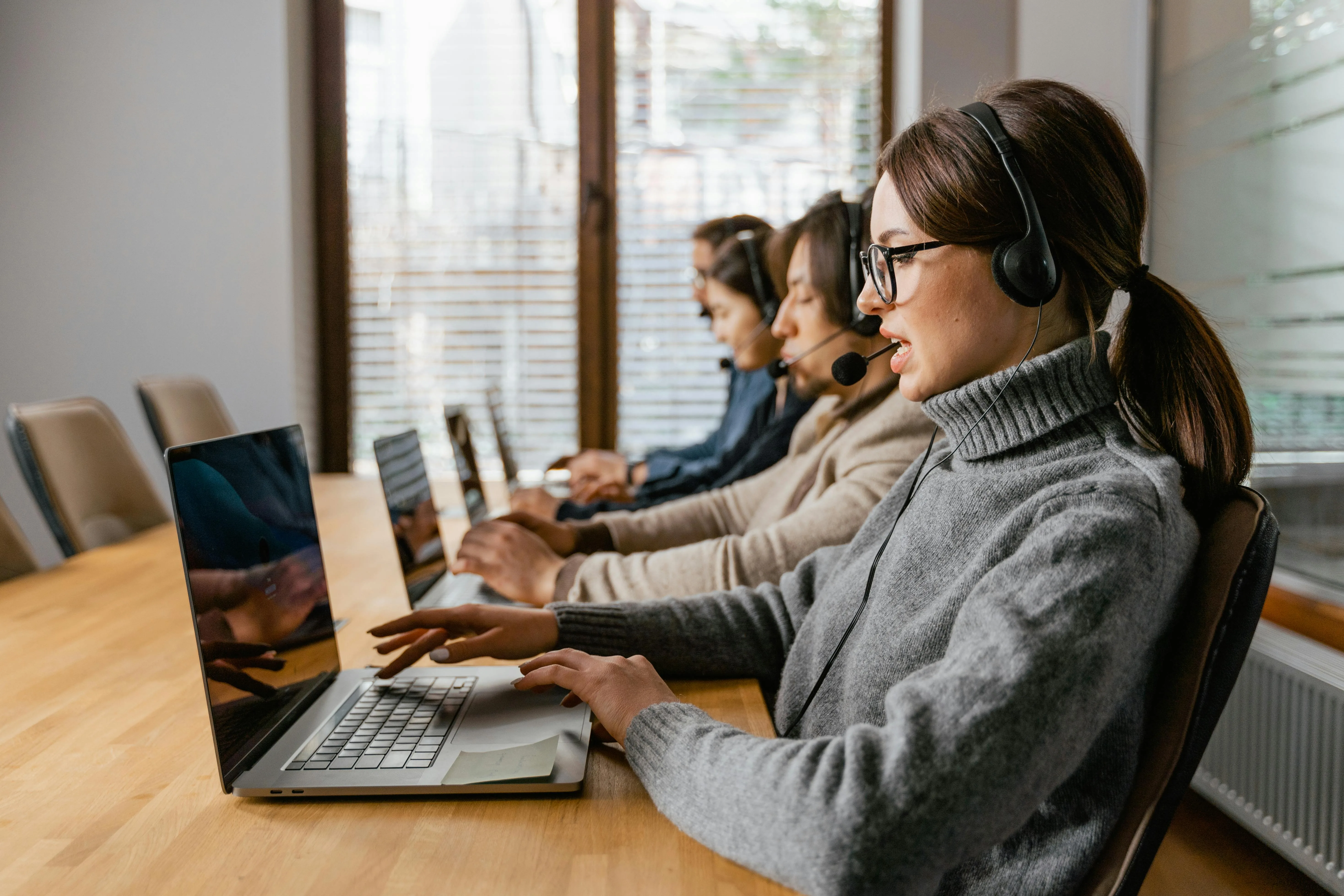 Fluents.ai | 24/7 Customer Support: AI Agents Boost Efficiency and Satisfaction